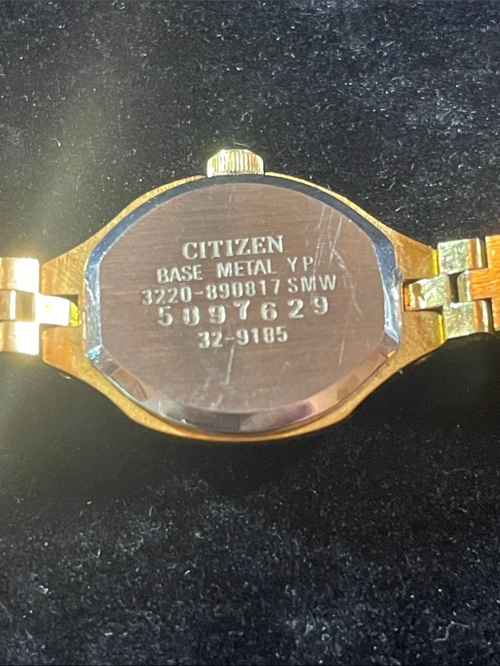 Ladies Citizen Gold tone Quartz Watch new battery